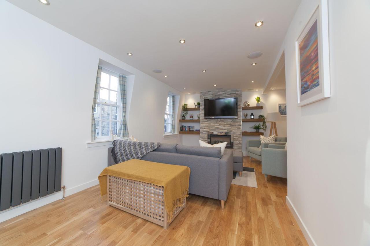 Queensferry Street Lane - Fantastic 2 Bedroom Centre Mews House With Free Secure Parking! Édimbourg