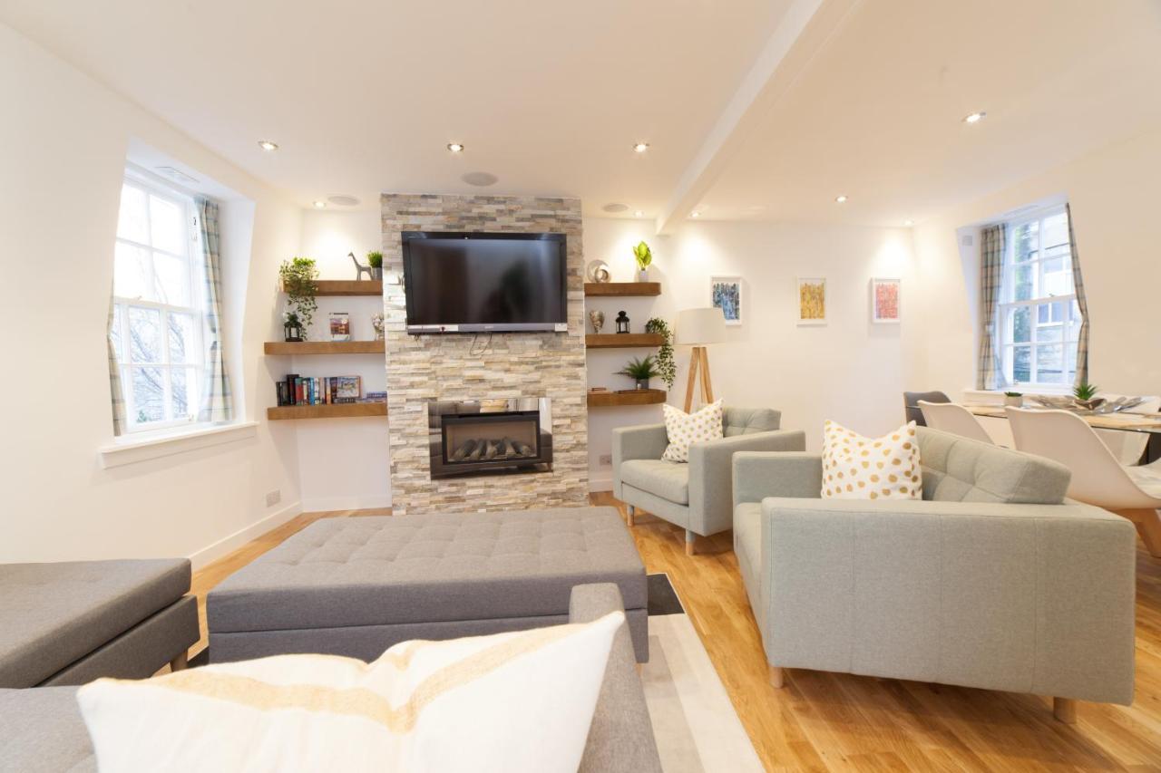 Queensferry Street Lane - Fantastic 2 Bedroom Centre Mews House With Free Secure Parking! Édimbourg