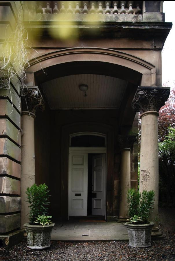 Georgian House Gasthuis 4*