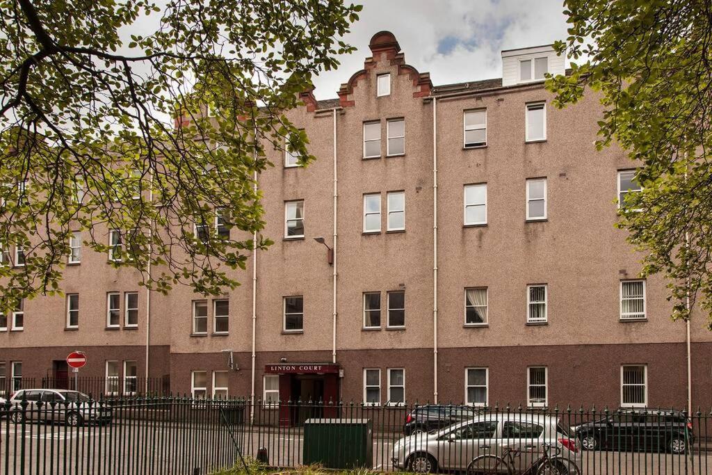 Ground Floor, 1 Bedroom Appartement
