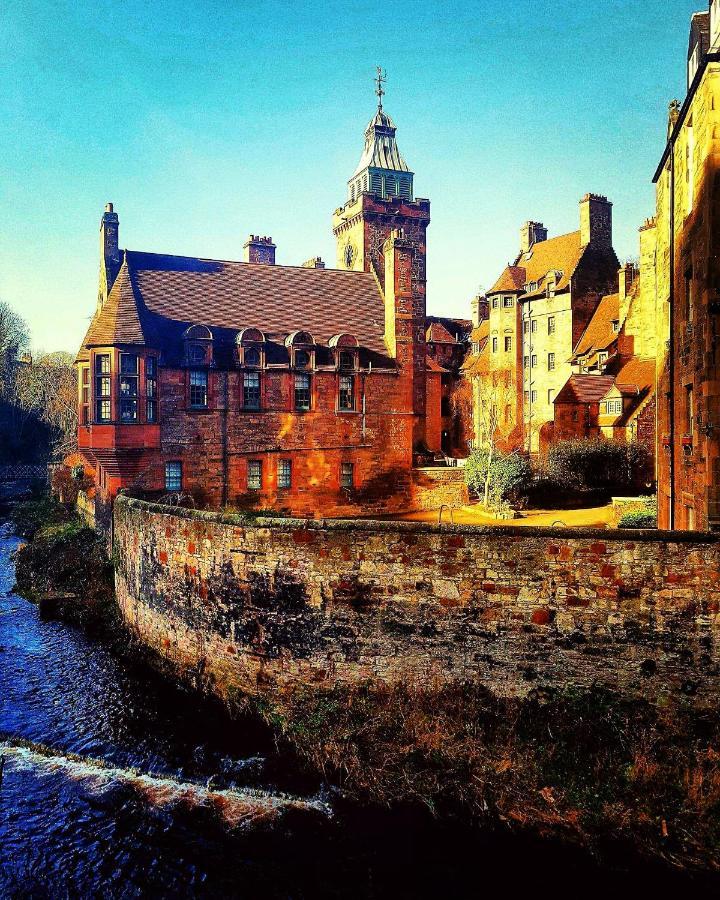 Bed & Breakfast Edinburgh's Dean Village River View Retreat *
