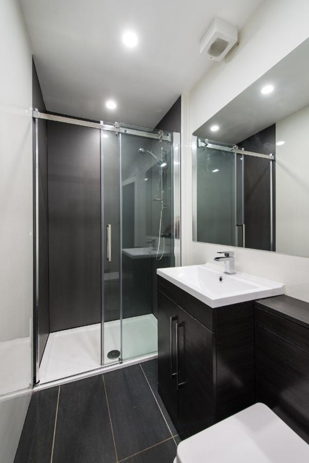 Centre, 5 Star Ground Floor *