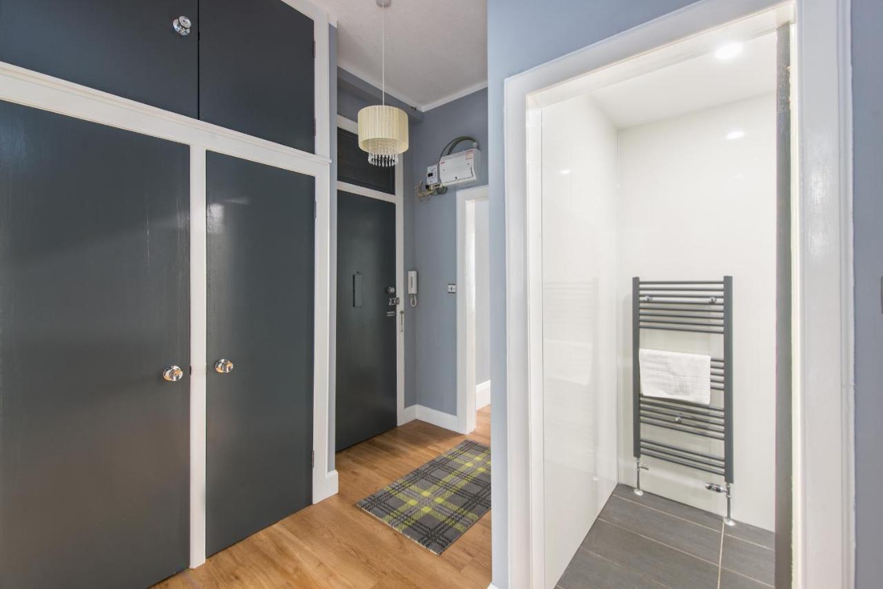 Apartment Centre, 5 Star Ground Floor *