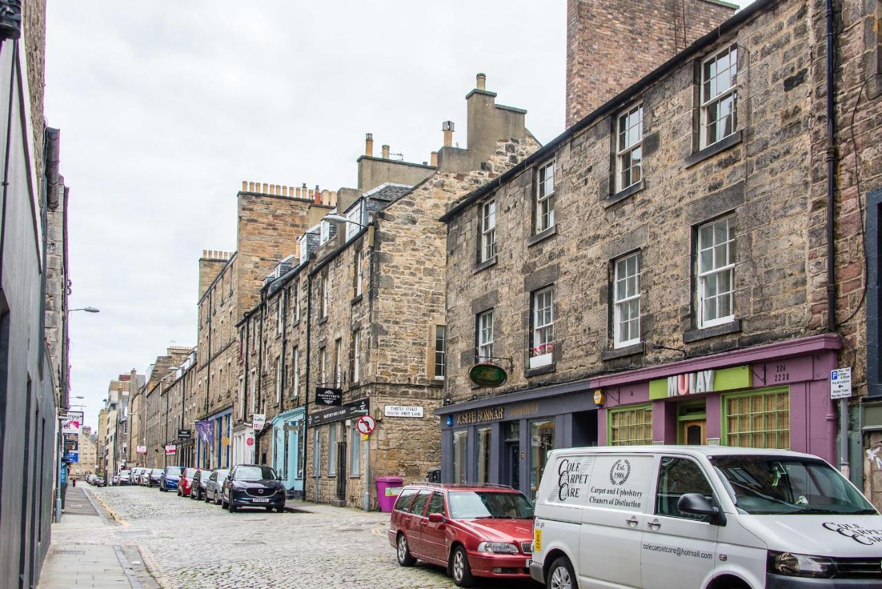 Centre, Newly Refurbished Stylish * EDI