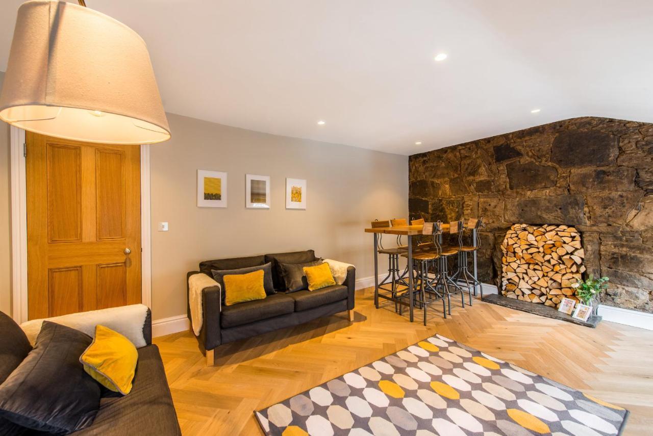 Centre, Newly Refurbished Stylish EDI