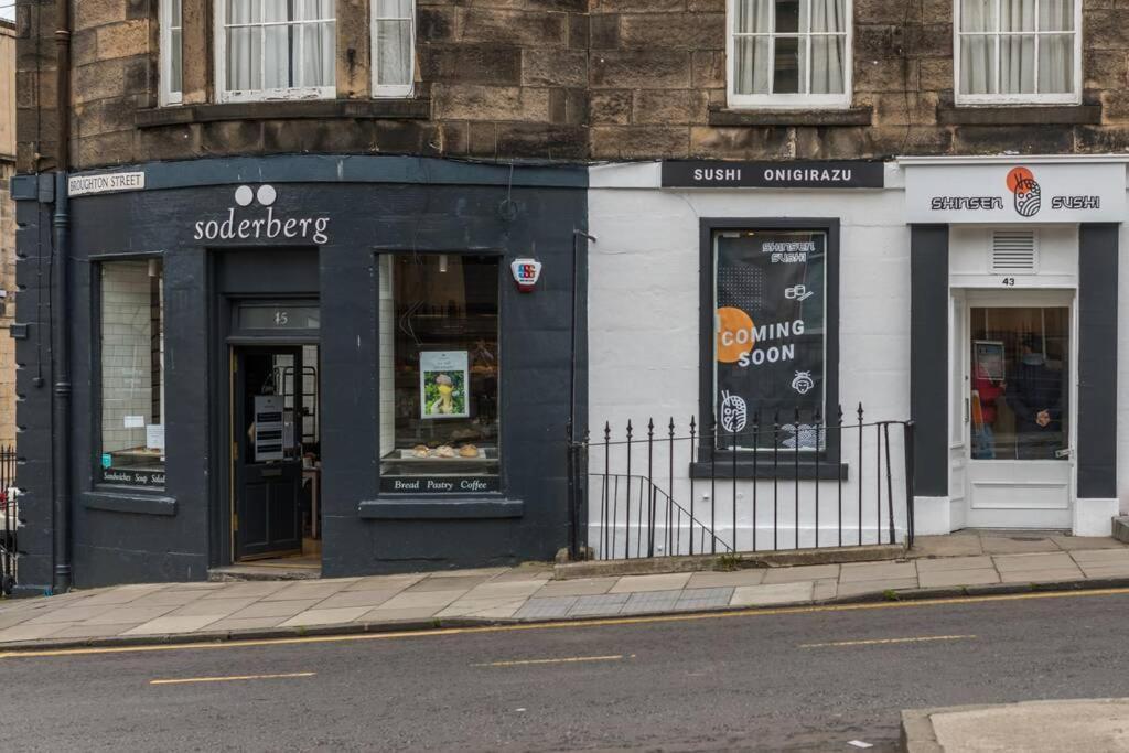 Newly Refurbished Centre Chic Pad *