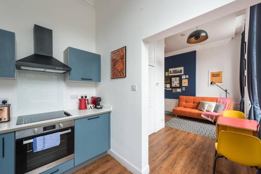 Newly Refurbished Centre Chic Pad Edinburgh