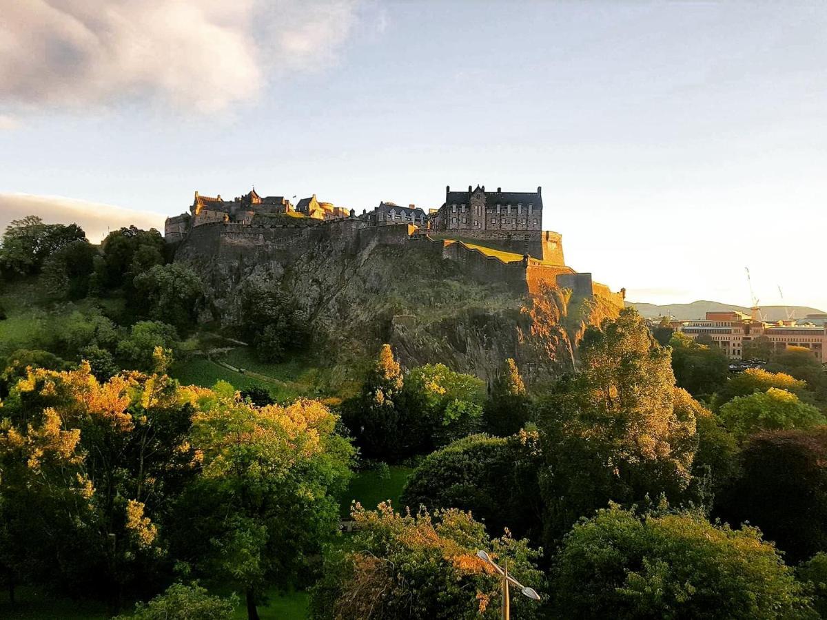 Edinburgh's Dean Village River View Retreat Bed & Breakfast