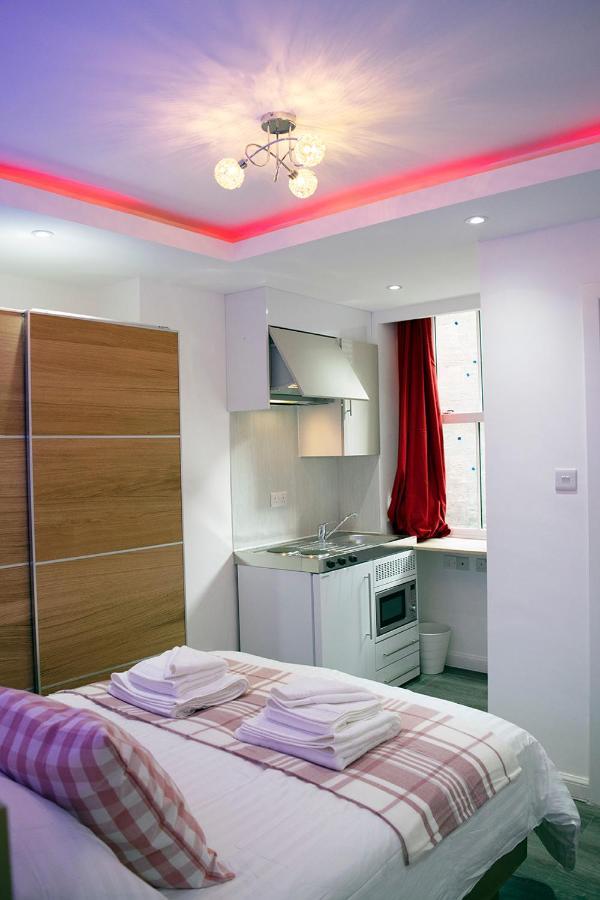 Crosskeys 双金匙公寓 * Edinburgh