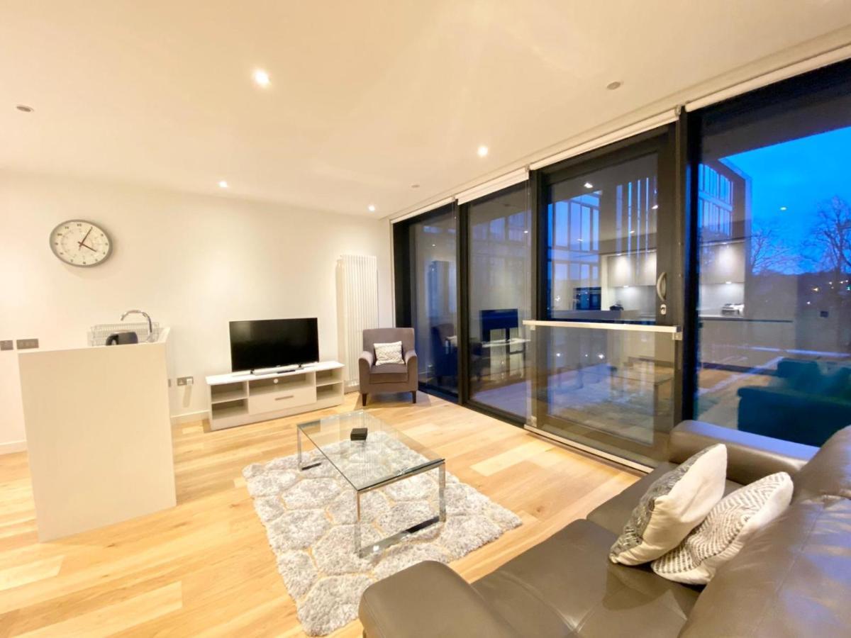 Aparthotel Quartermile Serviced *