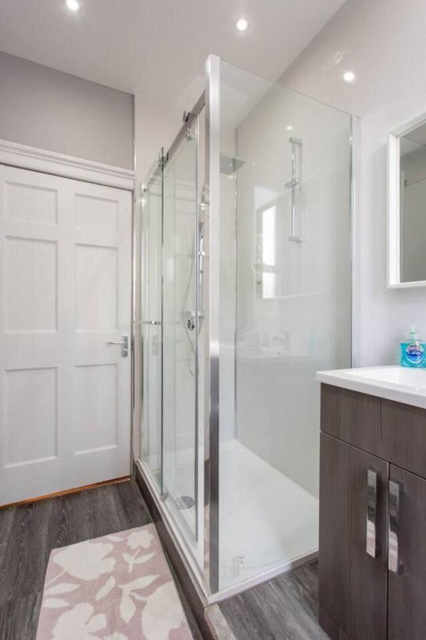 Stunning 2-bed In *