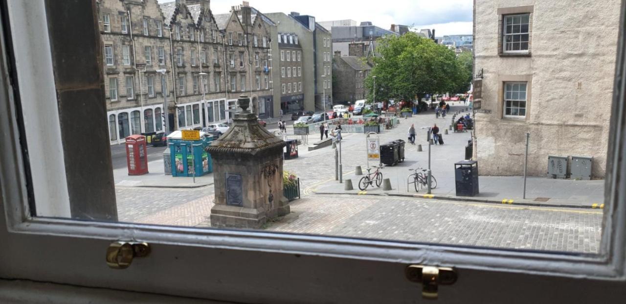 Apartment Old Town View - Picture Perfect! Edinburgh