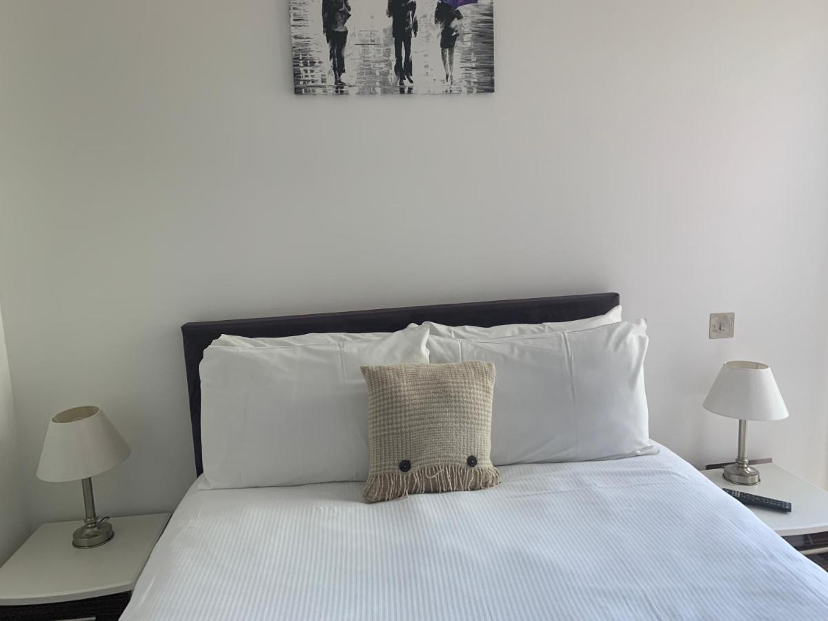 Quartermile 1 Bedroom - With Free Parking Included Edinburgh