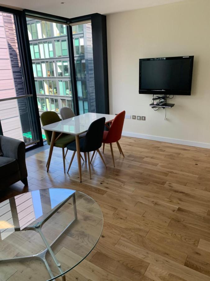Quartermile 1 Bedroom - With Free Parking Included Edinburgh