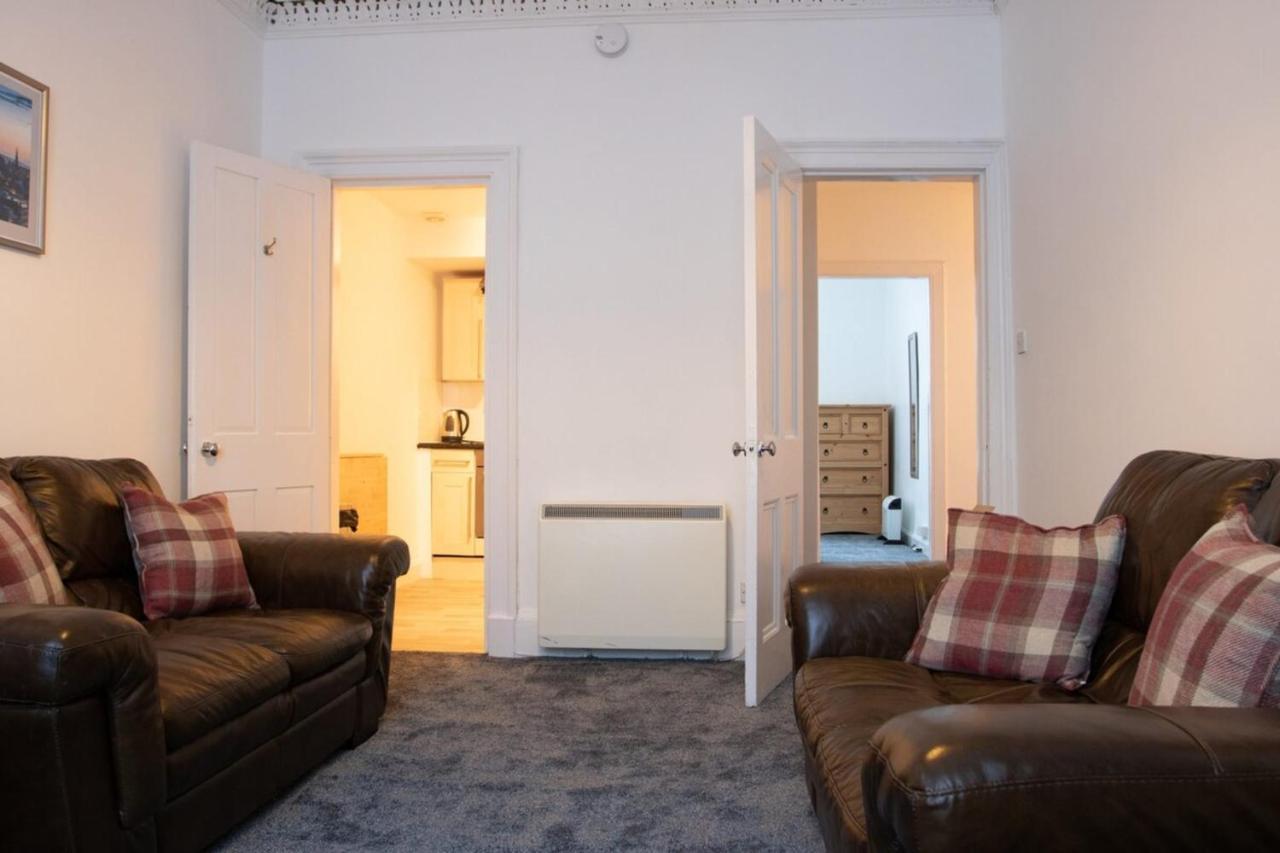 2 Bedroom Property Near Old Town And Grassmarket Apartment *