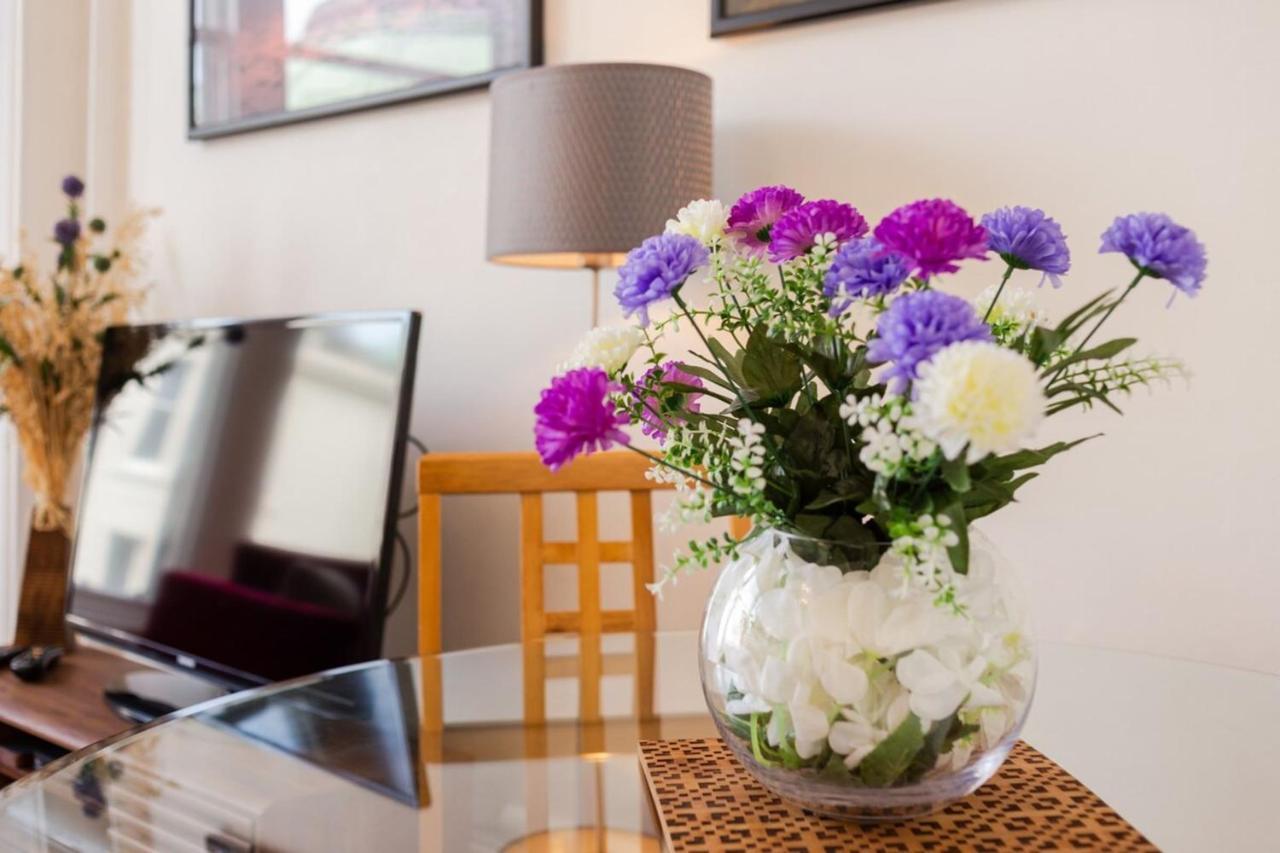 Appartement Cozy 2 Bedroom At Heart Of The EDI