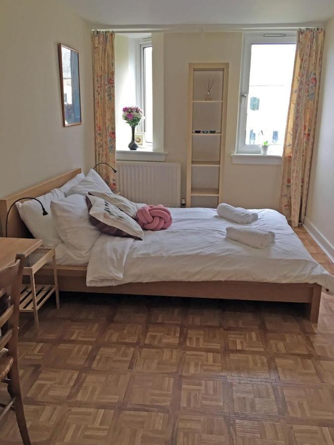 Bright Spacious 2 Bedroom In Stockbridge *