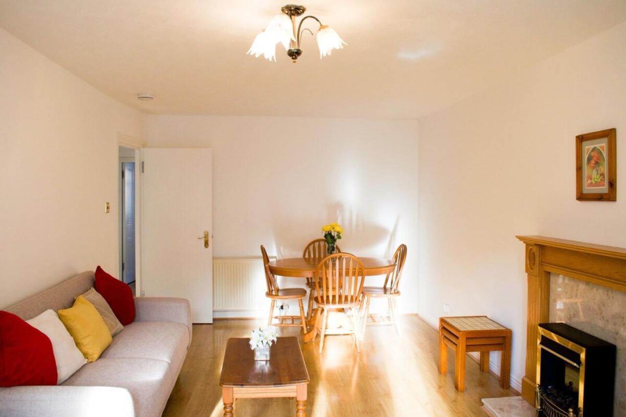 Peaceful 2 Bedroom Sleeps 5 Free Parking Apartment Edinburgh