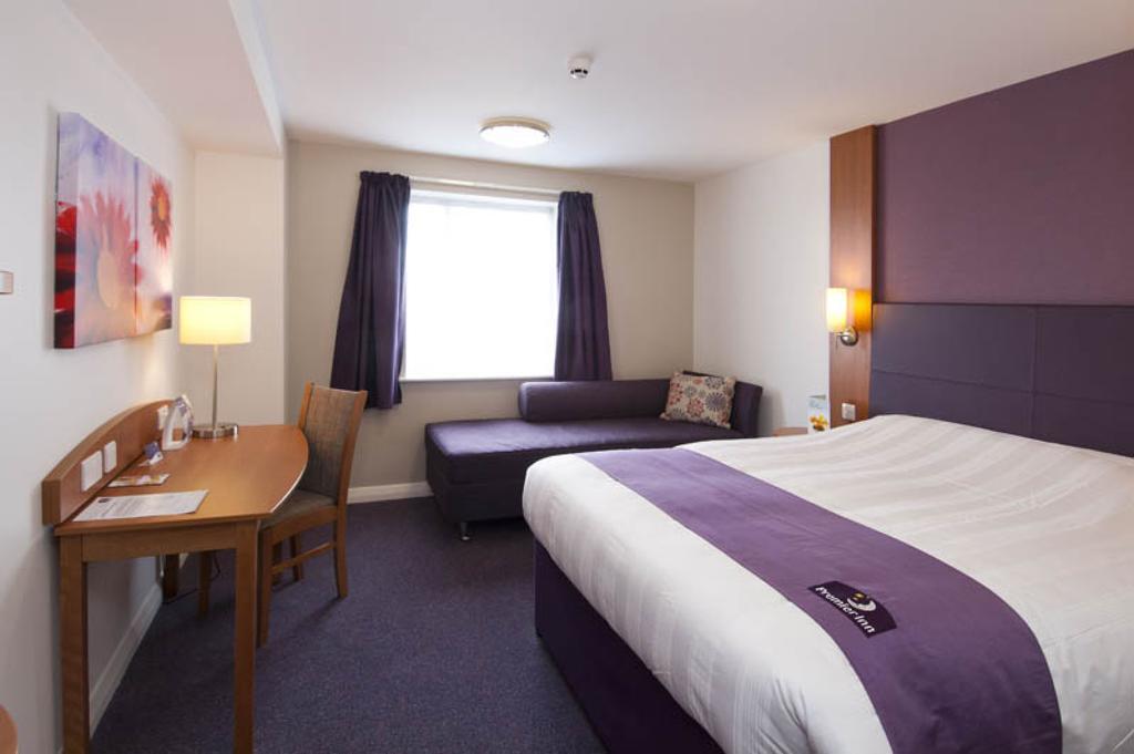 Premier East Hotel 3*