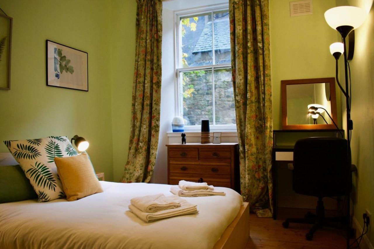 3 Bedroom Next To Leafy Meadows Édimbourg