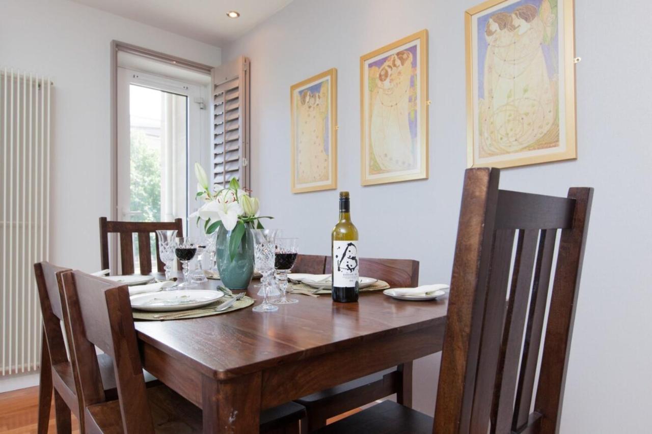 Holyrood - Luxury With Parking Apartment EDI