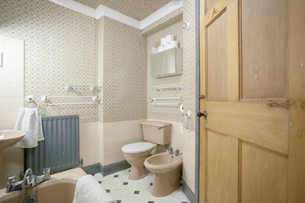 5-bedroom Flat