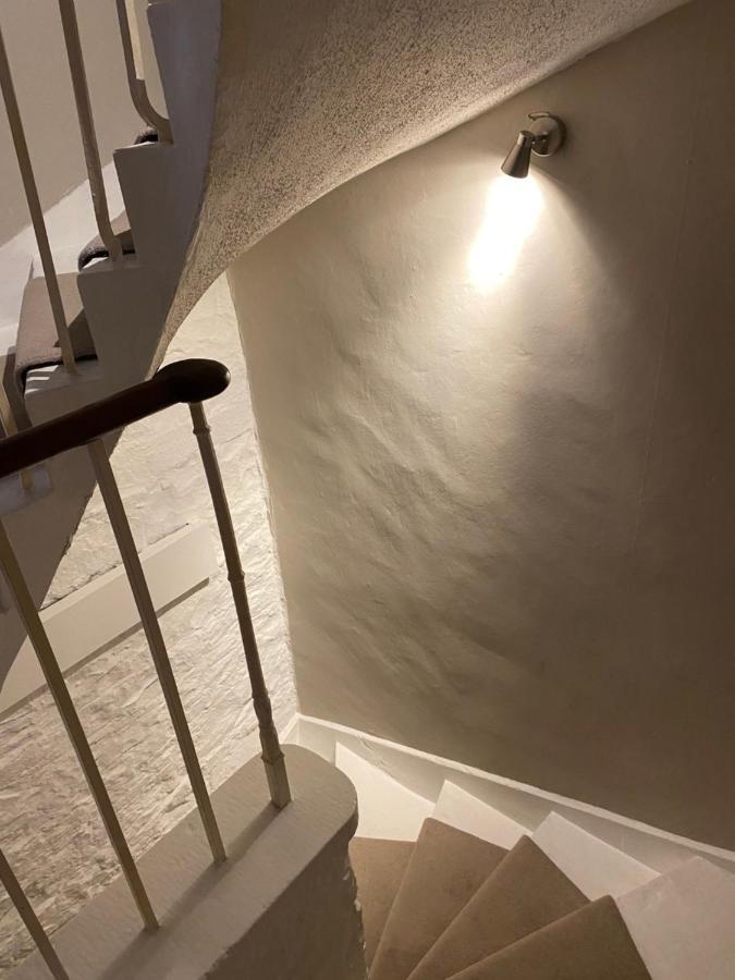 Private In City Centre Townhouse * EDI