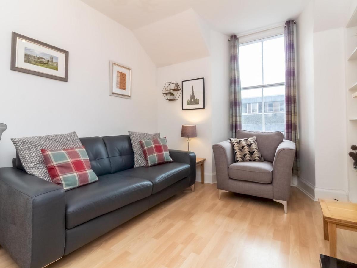 Bright And Cosy Flat At The Heart Of The Old Town