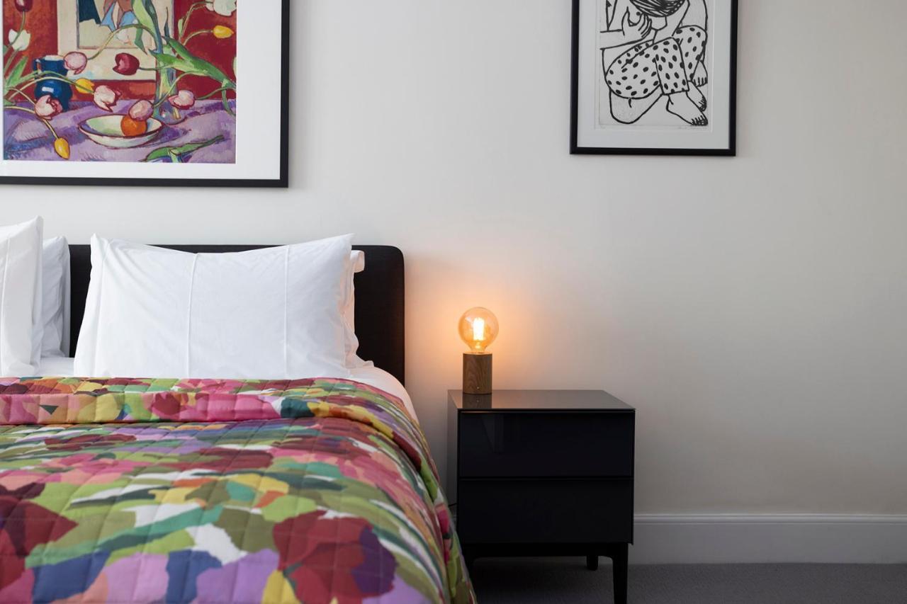 Joivy Splendid In New Town Apartment
