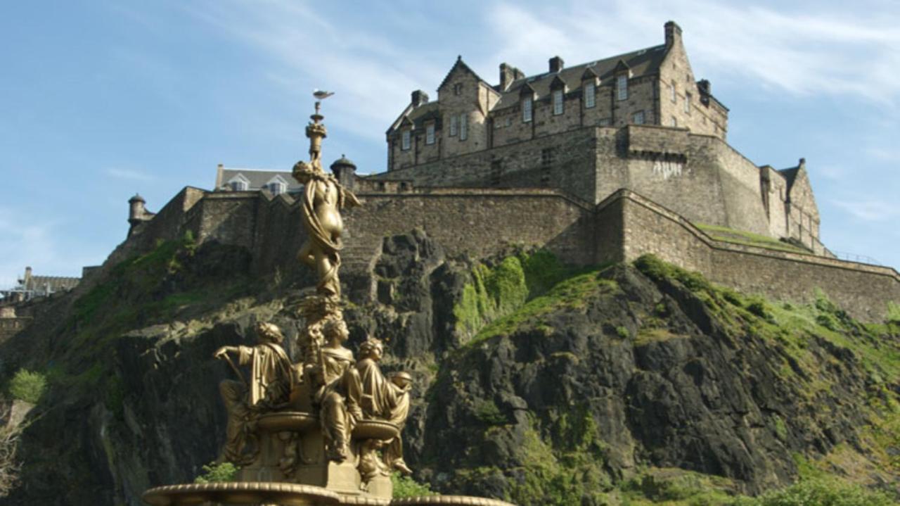 Apartment Cozy Beside Castle!!!