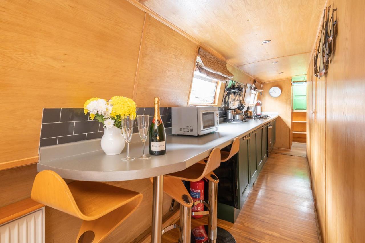 - Houseboats 4* Edinburgh