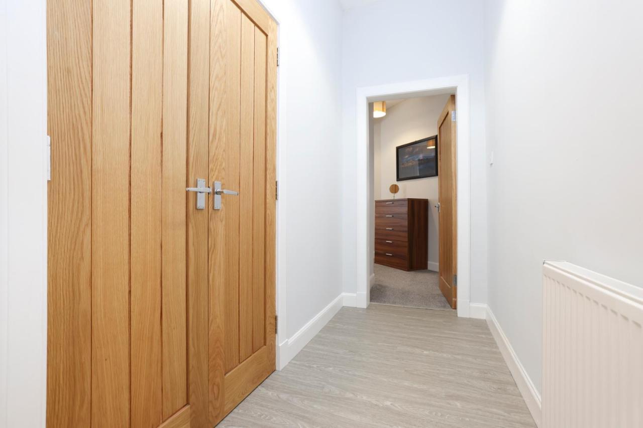 Stunning 2 Bed Nr The Royal Mile & The Castle Apartment *
