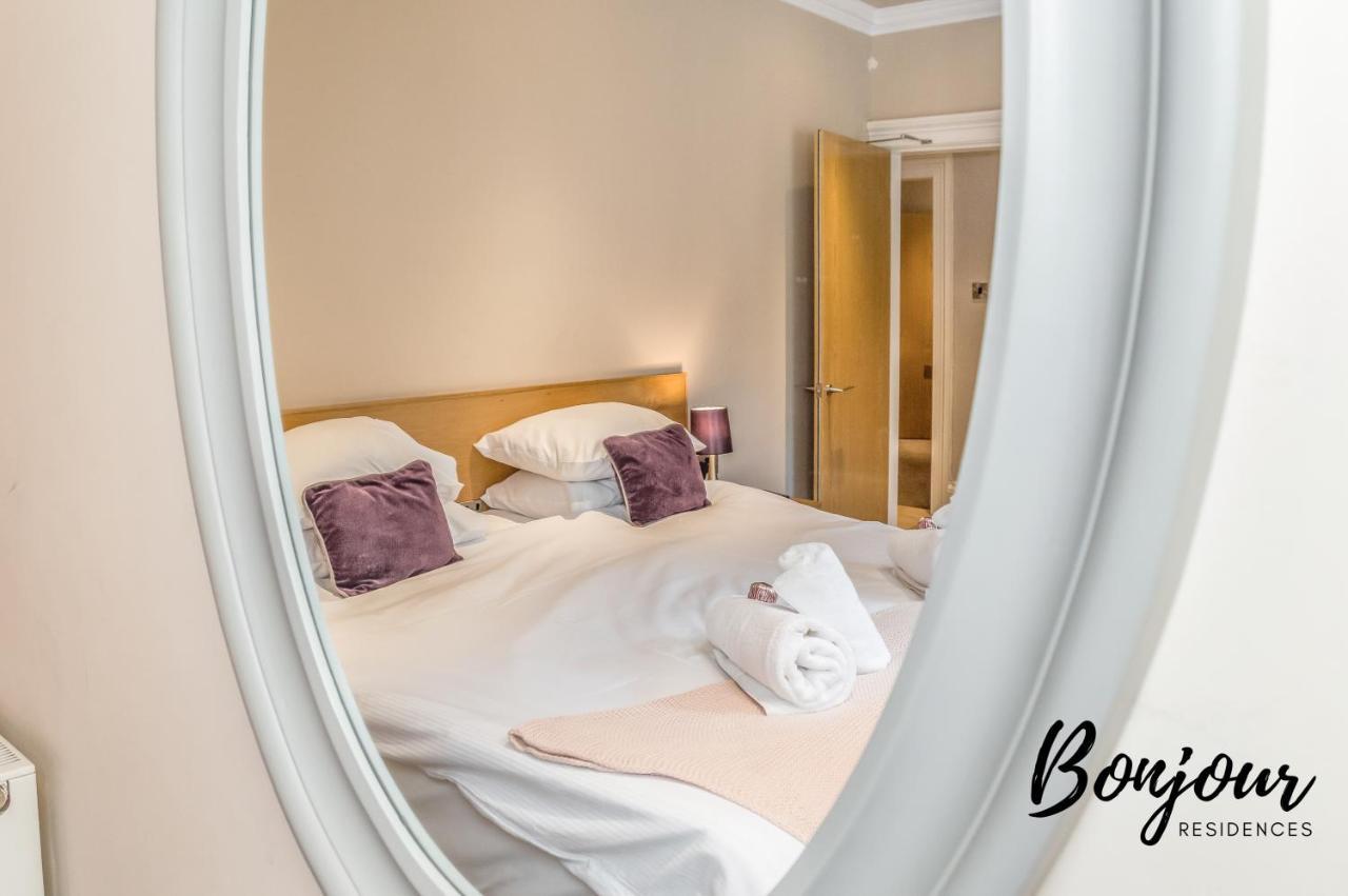 Gorgeous New Town Main Door 3br-3ba - Free Parking & Patio By Bonjour Residences Appartement EDI