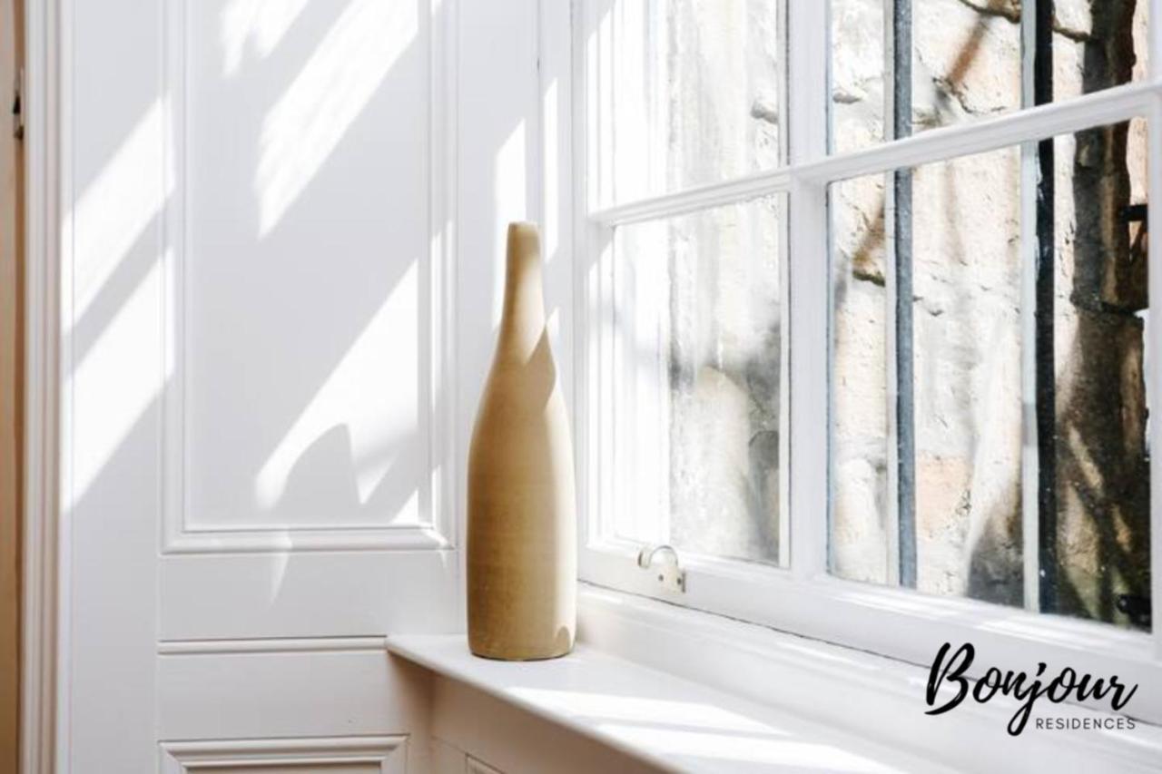 Gorgeous New Town Main Door 3br-3ba - Free Parking & Patio By Bonjour Residences * EDI