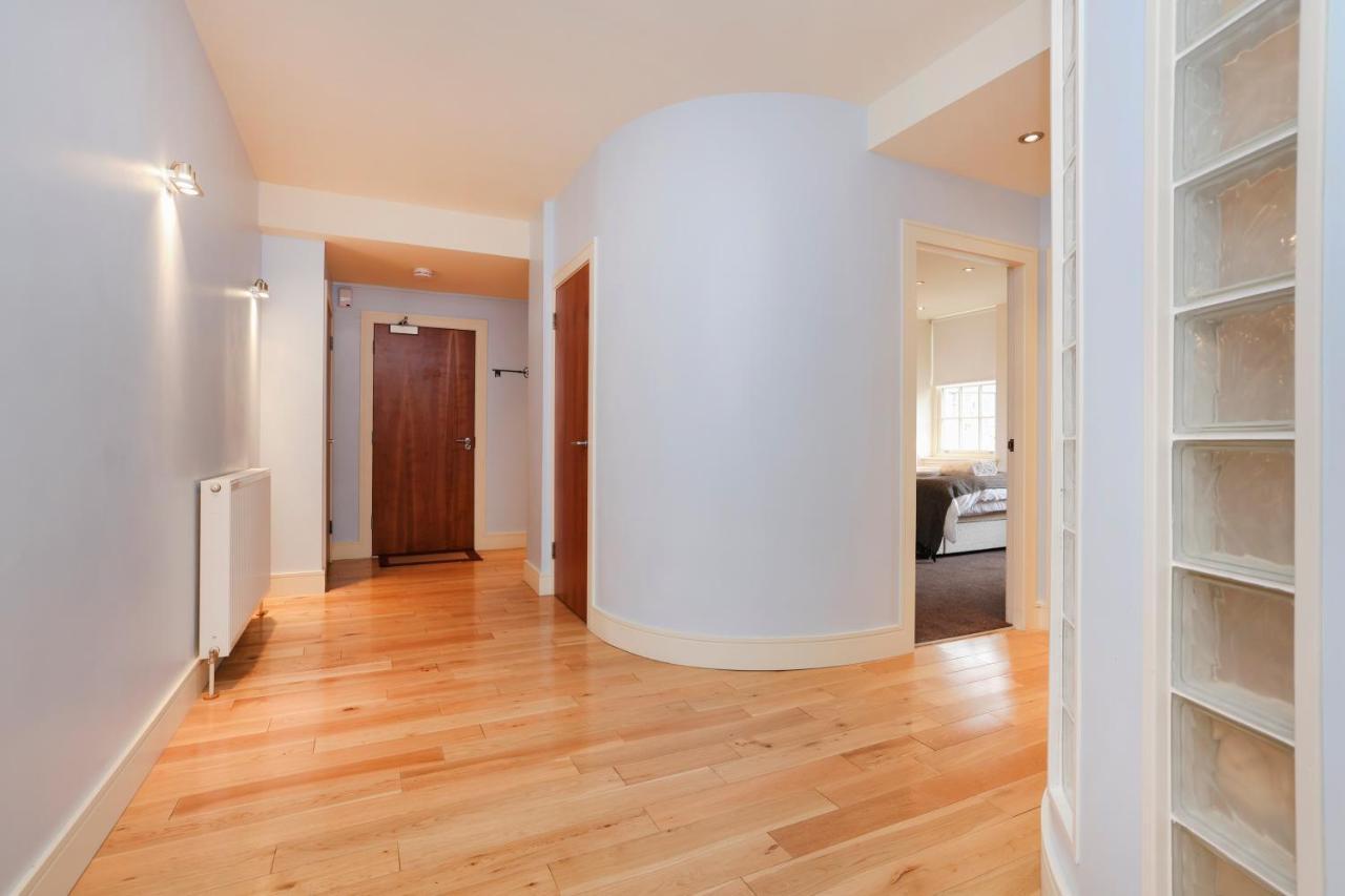 Apartment Joivy Spacious 2 Bed,2 Bath Flat, Free Parking And Rooftop Terrace Edinburgh
