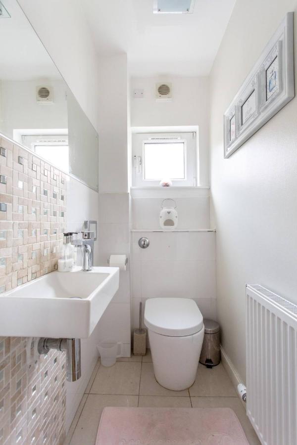 Centre House - 5 Bedrooms - Sleeps 9 - Parking Ferienhaus EDI