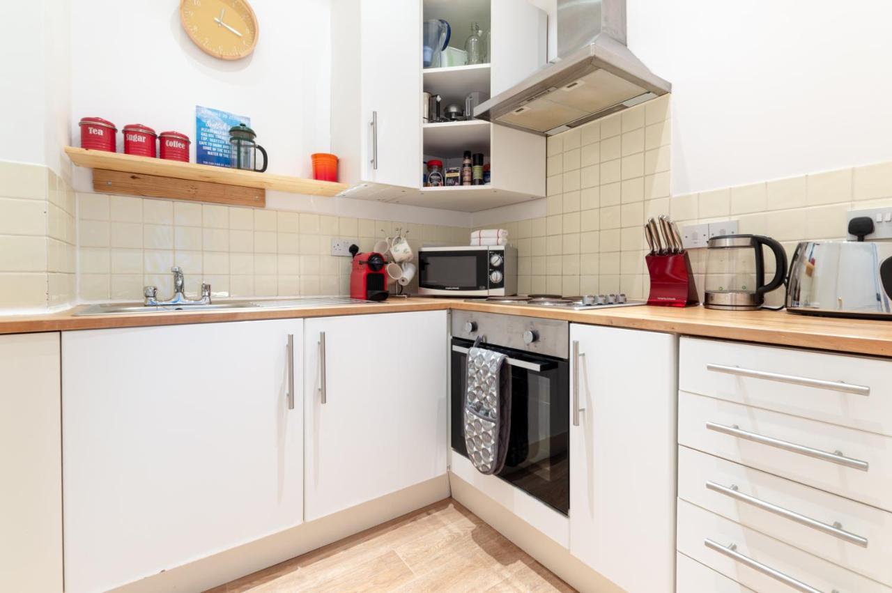 Apartment Beautiful Center 1 Bed With Park View *