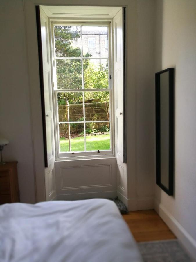 Fringe Base With Garden Near The Meadows * Edinburgh