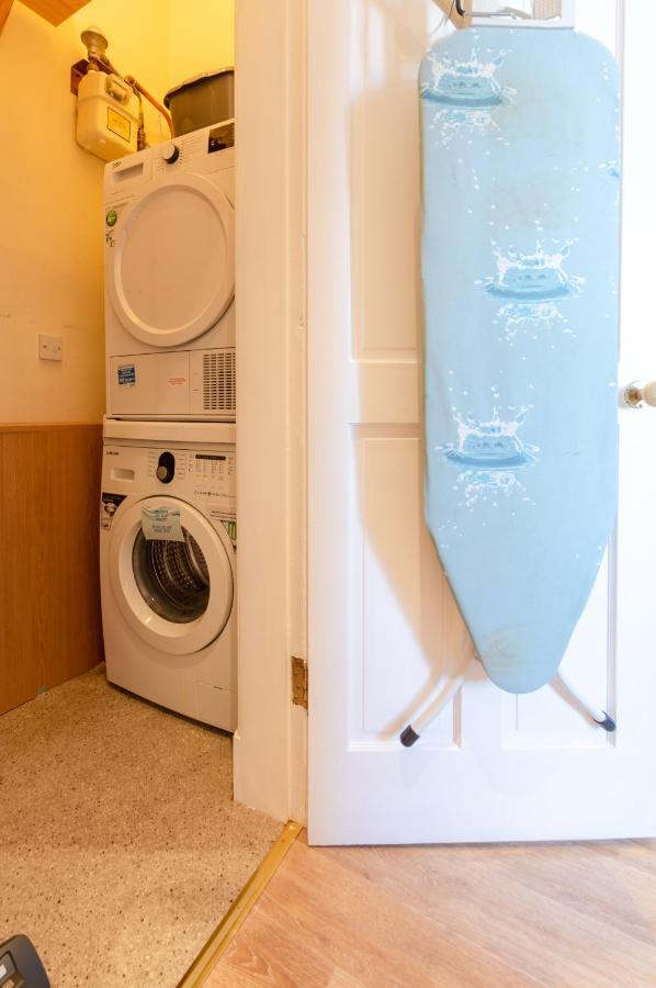 Beautiful Center 1 Bed With Park View Apartment Edinburgh