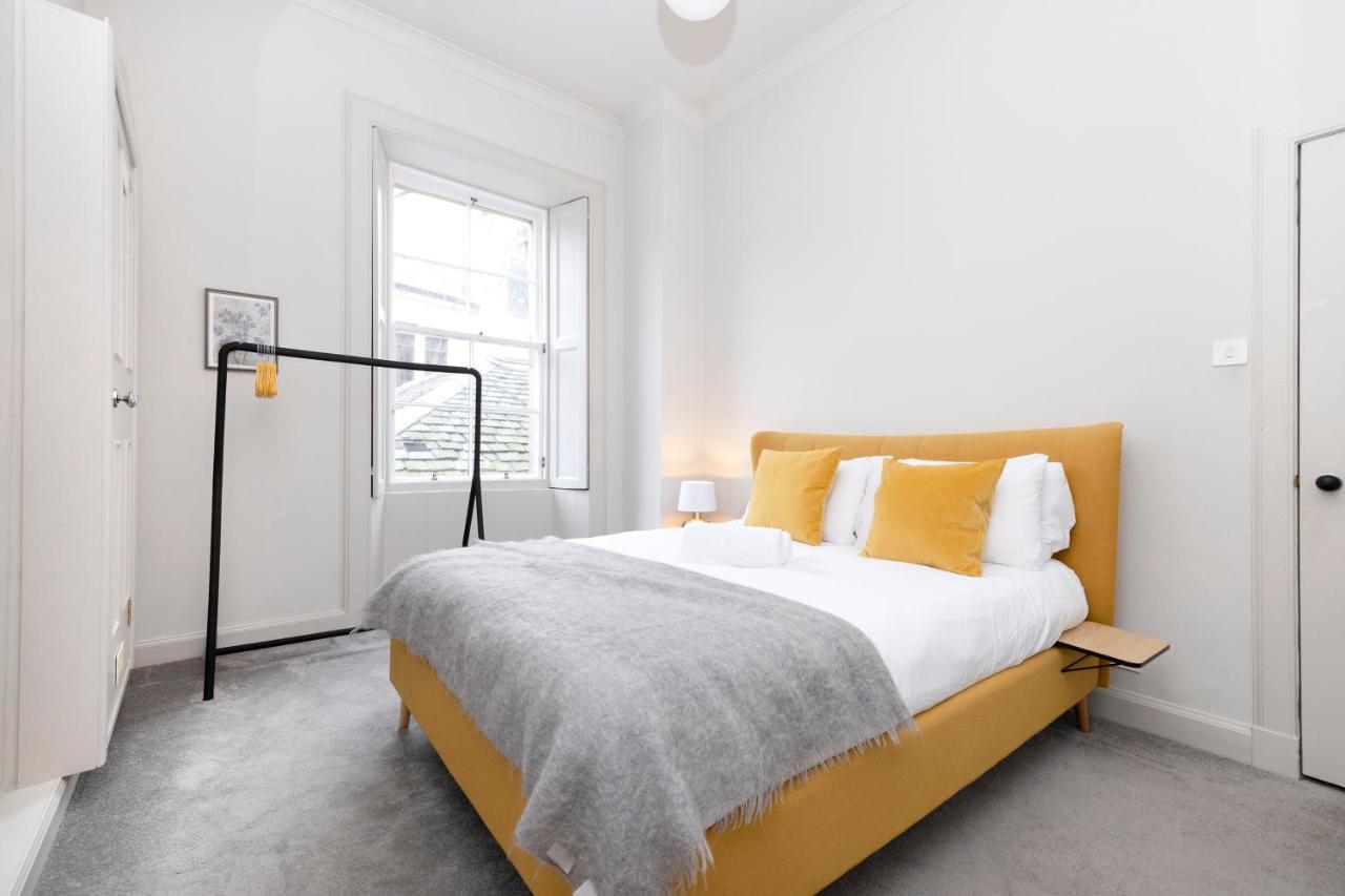 Joivy Sophisticated Near Castle * Edinburgh