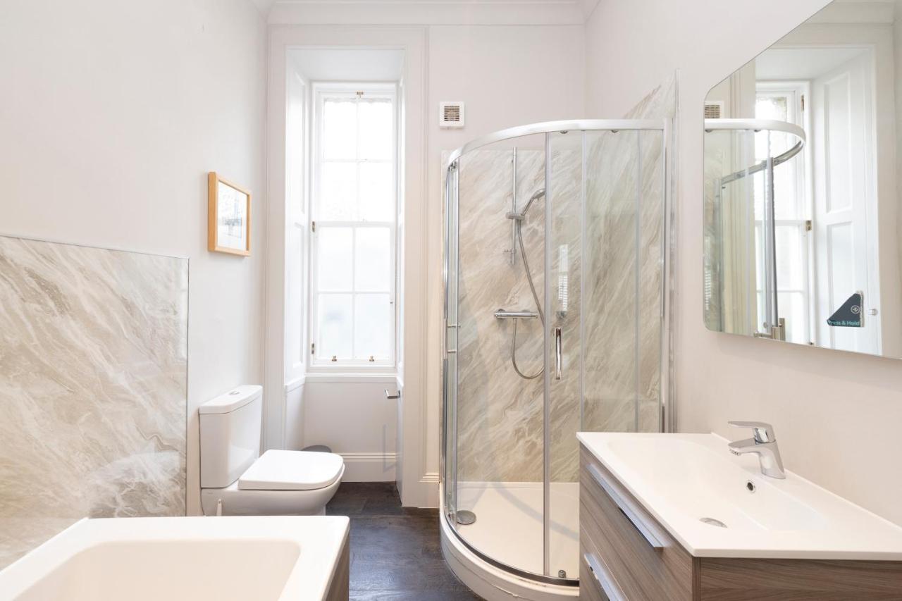 Apartment Joivy Sophisticated Near Castle Edinburgh