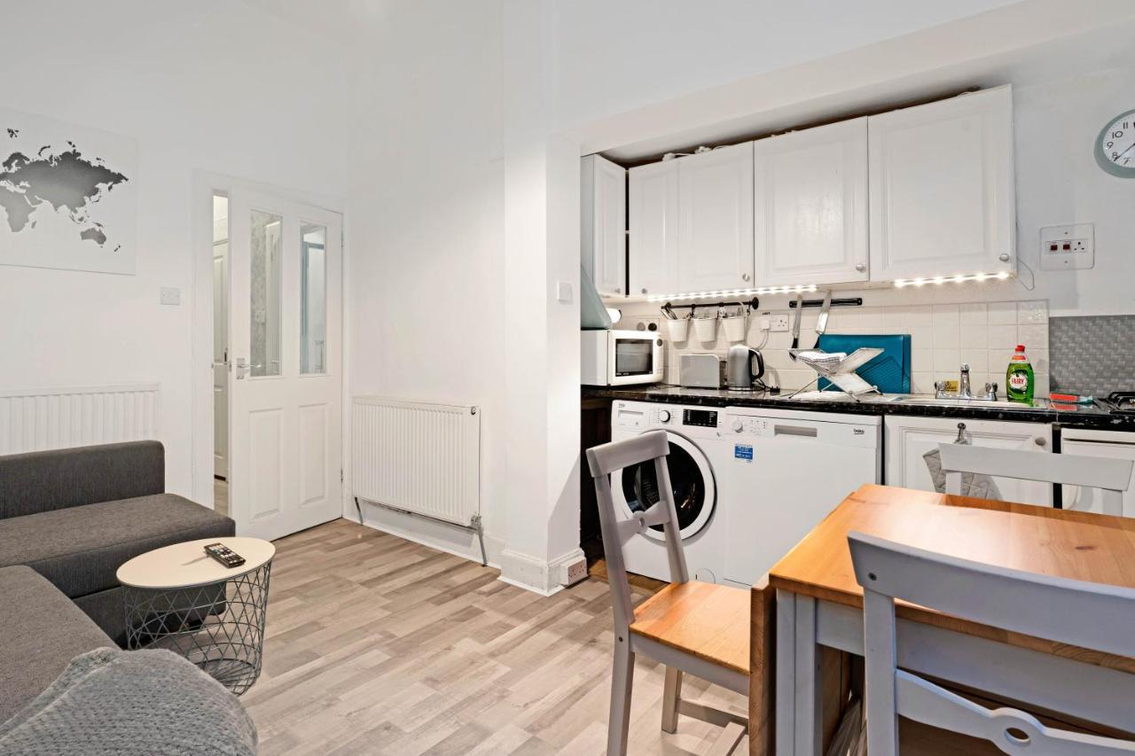 And Modern With A Garden Appartement *