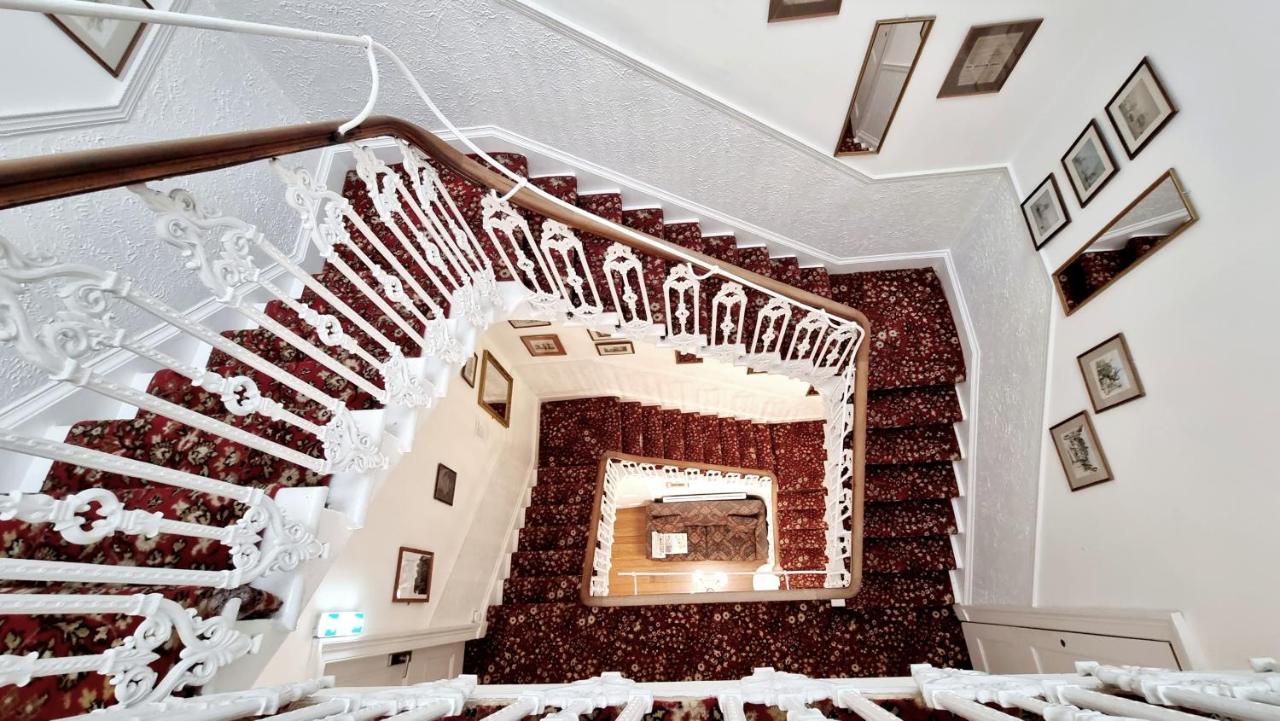 The Guards Hotel