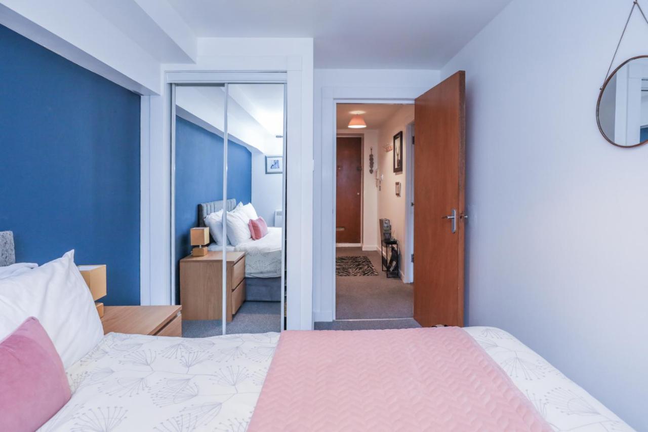 Beautiful 1-bed Near Castle Appartement
