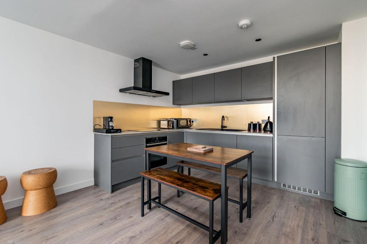 Amazing - Great Junction St - Free Parking Apartment *