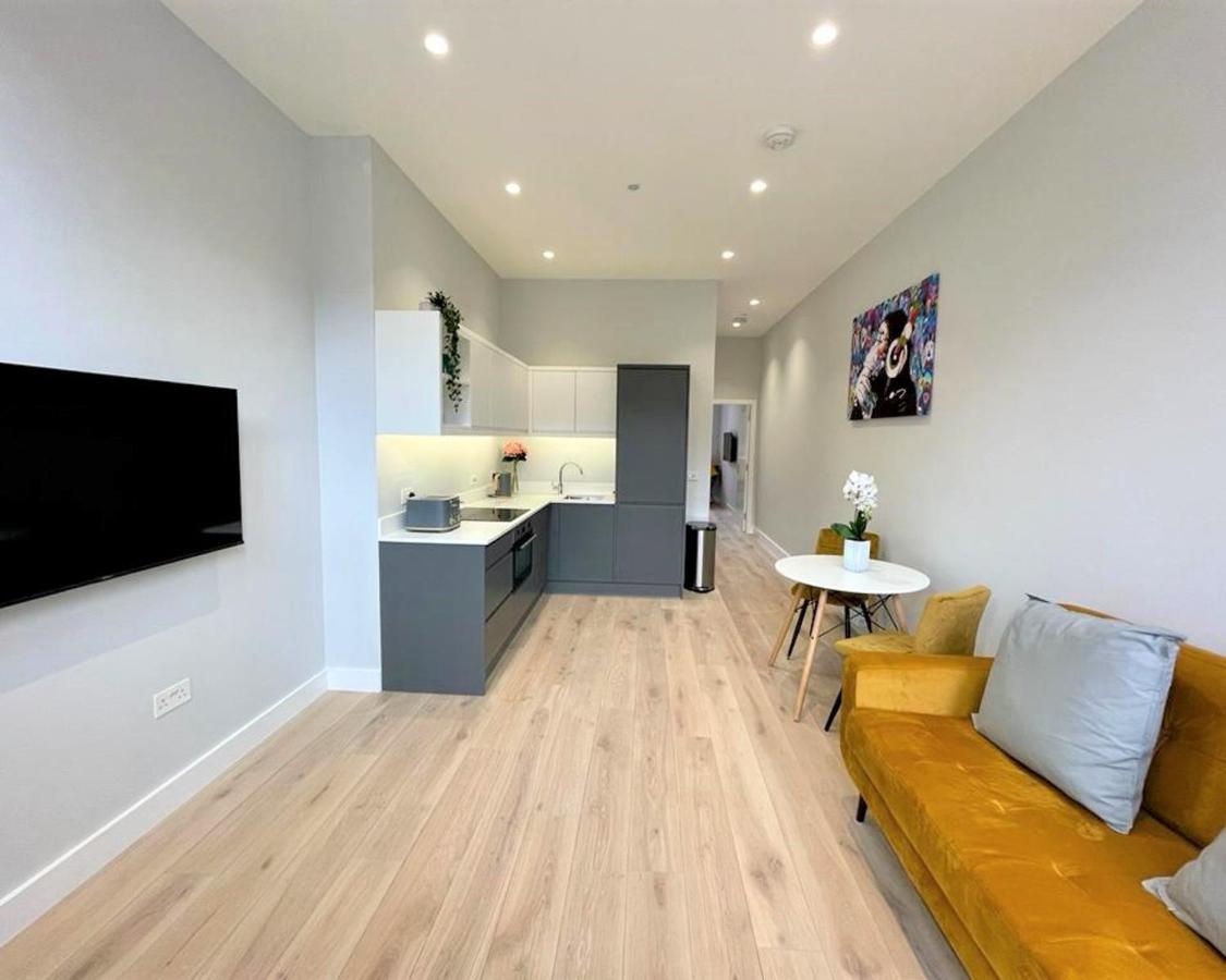 Chic, Newly Reno'd 1 Bed Open Plan, Nr The Meadows Apartment Edinburgh