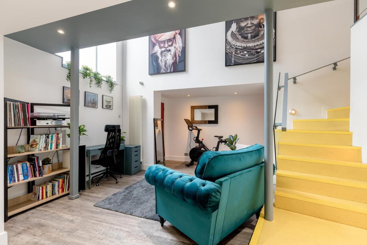 Luxury Architect Designed 13 Mins To Royal Mile