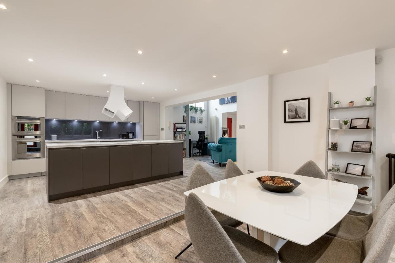 Luxury Architect Designed 13 Mins To Royal Mile Ferienhaus