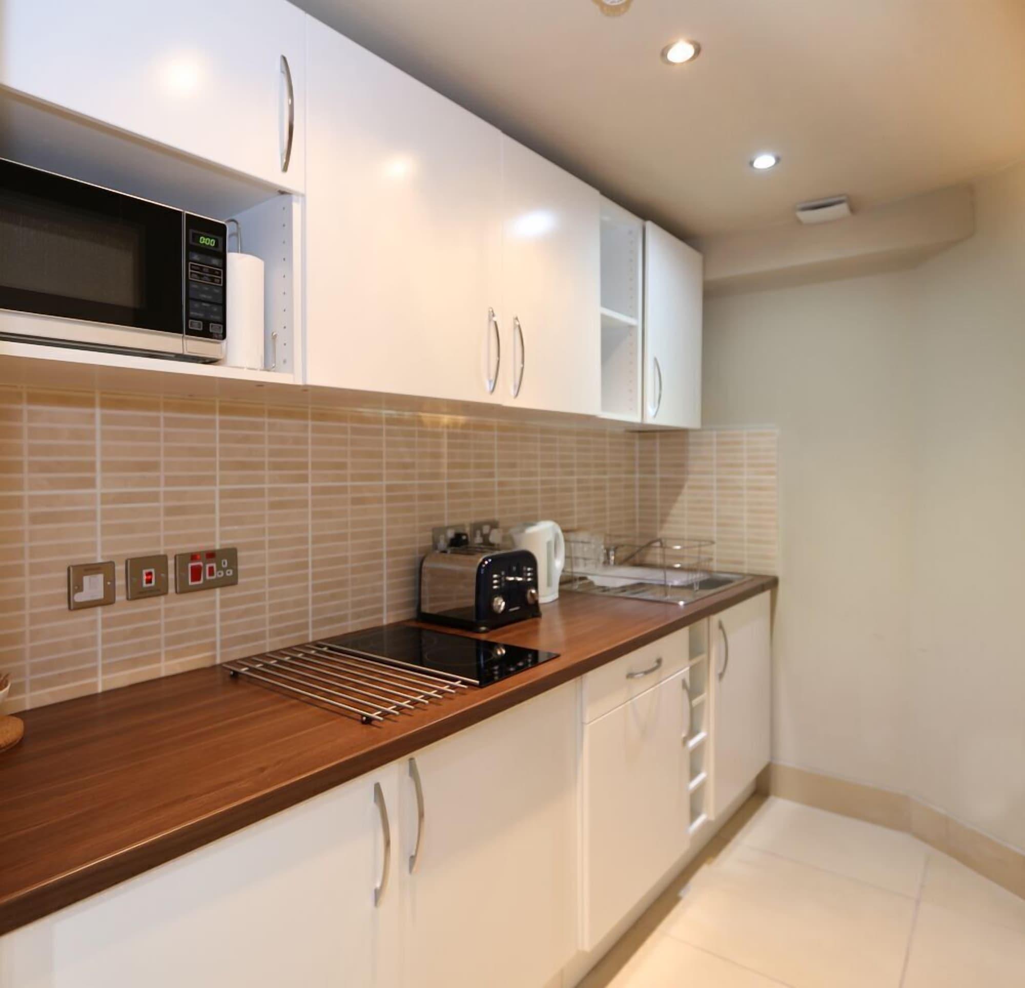 Palmerston 4*