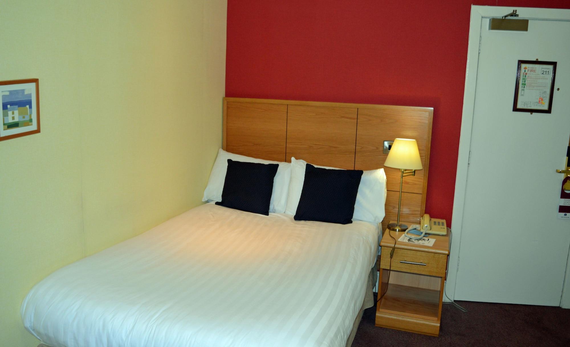 Western Kings Manor 3*
